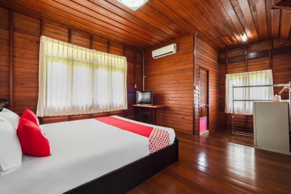 Oyo 1143 Phet Luran Thai Resort Kohchang Ko Čang Exteriér fotografie